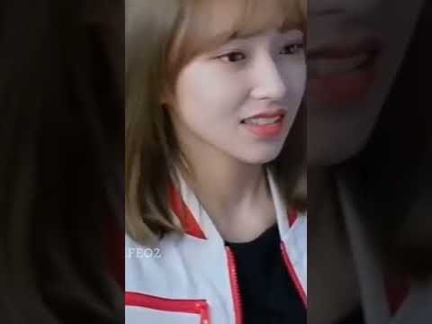 تفاجأت كيف بعاملها مسلسل الوقوع في الابتسامه