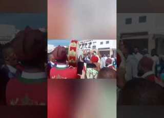  عاونوا مولاي ان راه مازال صغير