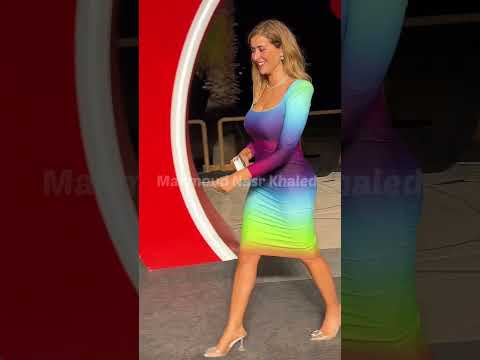 لحظة خروج عائشة بن احمد من حفل شاهد وفودافون