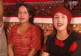 Uyghur Film Yirak Sahradiki Ghawghalar 1 Kisim يىراق سەھرادىكى غاۋغالار Уйғур