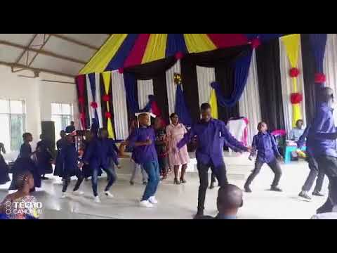 Kwaya Inayoongoz Kwa Step Kali Revelation Gospel Singers