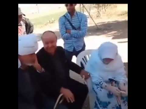 الشيخ سعيد النموشي واخوه يغني مع الوالدة تاعو