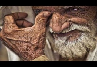 ذهب الشباب فماله من عودة