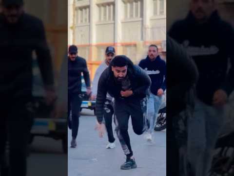 صاحى والساعه داخله على 12 اصتبحت عشان افوق للبشر