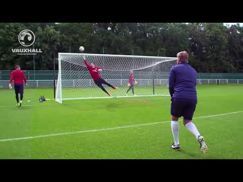 تدريبات حراس مرمى انجلترا 2016