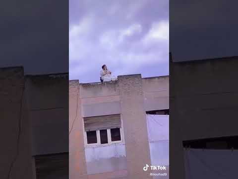 لبسي طلقي شعر يا لي تيقا ف راجل