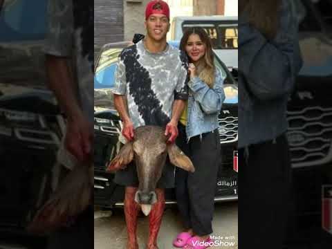 امام عاشور وزوجتة