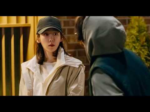 دكتوره ناجحه عمرها ما ارتبطت قبل كدا وبالصدفه بتروح موعد غرامي فاشل بعدين بتتعرف علي حب حياتها