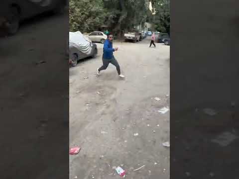 حرام عليك والله بيخلي الكلب يجري وراه