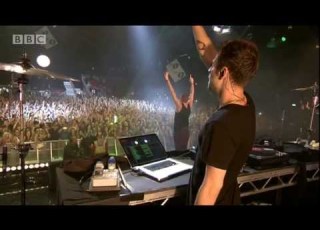 Macklemore Ryan Lewis Can T Hold Us At Radio 1 S Big Weekend 2013