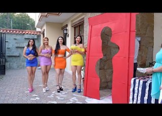 Abakobwa Bane Bahawe Exam Ikomeze Cyane N Umukecuru Ashaka Uwaba Umukazana Mwiza