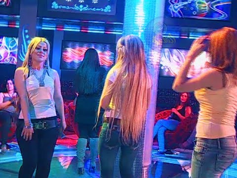 دبكة شفت السيارة الحمرا من حفلة منارة الربوة DJ