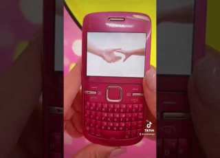 Nokia In Pink نوكيا باللون الوردي