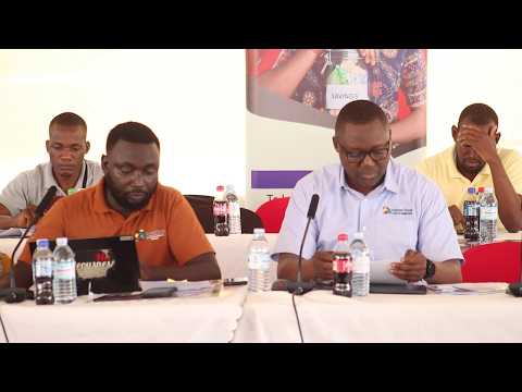 Agataliikonfuufu Ekibiina Ky Obwegassi Ekitaba Abakozi Ba Vision Group Ekya Coop Kyakoze Amagoba