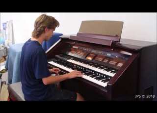 Roland AT 90S Organ Demonstration