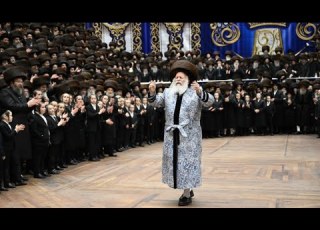 Bobover Rebbe Mitzvah Tantz מצוה טאנץ אדמו ר מבאבוב שליט א