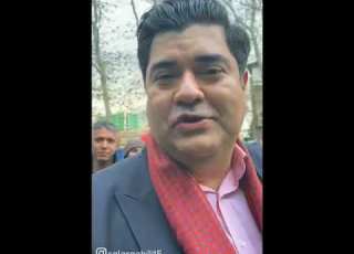 ایران فدای اشک و خنده ی تو سالار عقیلی در میدان تجریش همصدا با نوازندگان خیابانی