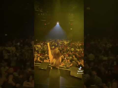 يدلعني قدام الناس Explore Nancy شيرين يدلعني قدام الناس Explore Nancy شيرين