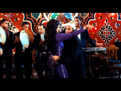 غاده عبد الرازق في مشهد رقص من فيلم كلمني شكرا غاده عبد الرازق في مشهد رقص من فيلم كلمني شكرا