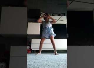 Niña De 7 Años Envolver
