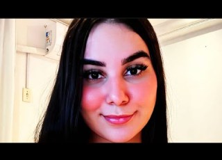  Karla Beauty Curves Confidence Power Plus Size Model Luxury Fashion Biography Body Positivity