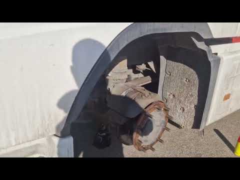 Ratų Keitimas Puspriekabė