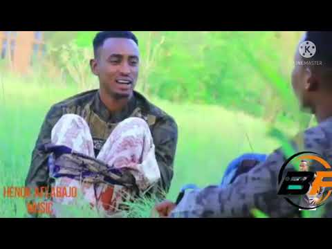 Abdiwali Xasan Dhuux Iyo Xasan Yare Qeetii Lixaad Ee Silsilada Abdiwali Xasan Dhuux Iyo Xasan Yare Qeetii Lixaad Ee Silsilada