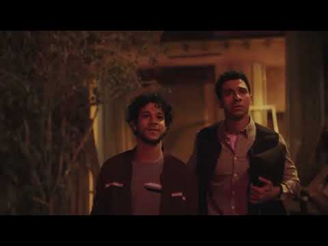 اثنين بمقام ملايين طول ما الدنيا دي كده بتلف احنا هنفضل كتف في كتف