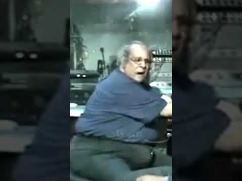 اااااه يا بلدى يا ولدى يا امى يا زوجتى يا اختى يا كتفى يا ضهرى يا سندي الف سلامة وعافيه يا بلدي