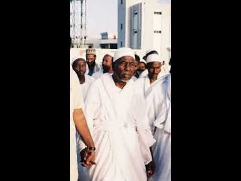فيديو فريد لمجموعة من مشائخ السادة السمانية بالسودان أدر الصهباء يا ساقي المنشد محمد البشير هاشم