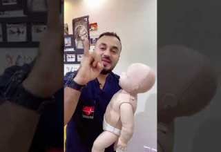 طريقة انقاذ طفل رضيع من الاختناق مهم لكل شخص