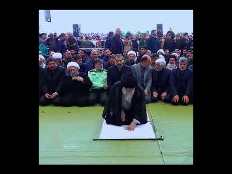 على الخامنئي يصلي هل هذة صلاة المسلمين أين هو الإسلام التعبد لحجر لبنان ايران السعودية