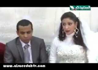  رجل طلق زوجته لانها قالت ليله الزفاف بيع امك لا اريدها معنا