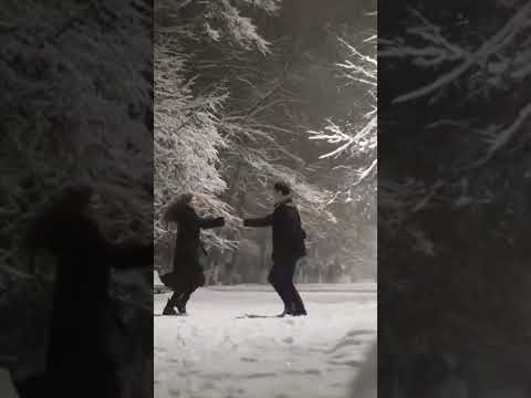 Snow Couple Dance