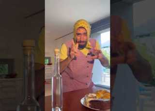 Omas Neuer Hit Song Comedy Parodysongs Parodie Lustig Skit Shirindavid Grandma