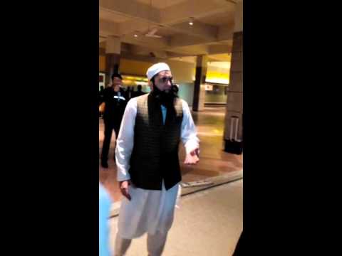 Junaid Jamsheed At Islamabad Airport 3
