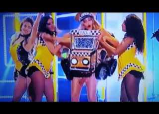 El Taxi Pitbull Ft Sofía Vergara Grammy 2016
