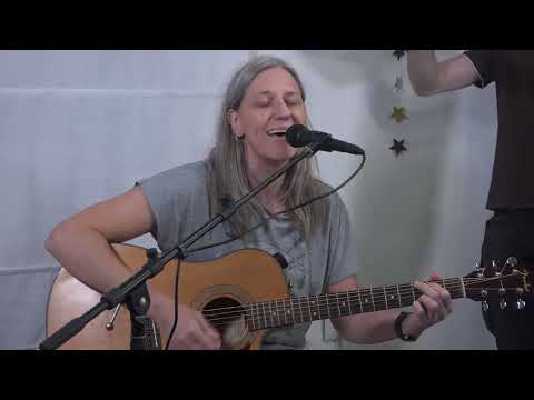 Brussnika Йом шиши Moishe House 2025