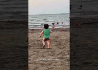  The Atmosphere With The Wrong Person Explore Comedy Laughter Kids