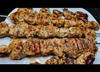  قطبان ديال الدجاج بواحد التتبيلة يا سلام رائع بزاااااف Brochette De Poulet