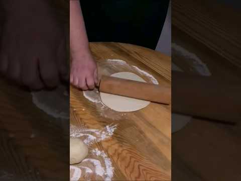 RASTANJIMO LOPTICU Cookingathome Cookingseries Makingfood Food Cookingfood Bread Pita Pizza