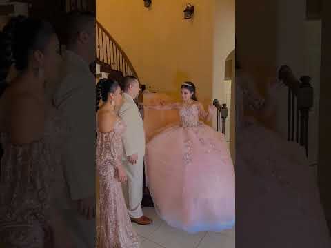 العروس تودع امها وابوها بدون مكياج لان جد العريس مايقبل