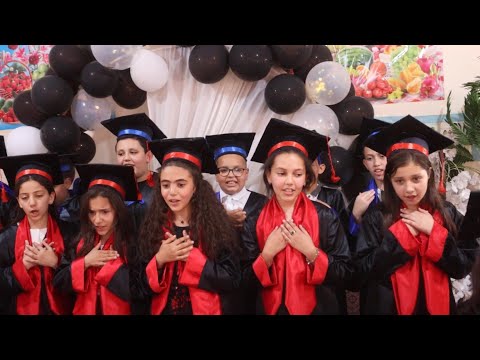 حفل تخرج مميز لتلاميذ السنة الخامسة بمدرسة منصوري محمد الشريف خنشلة للموسم الدراسي 2023 2022