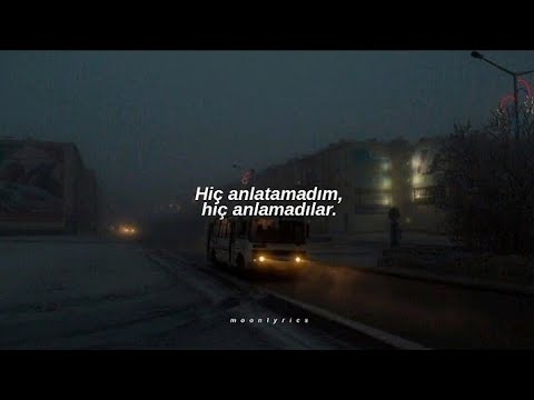 Mor Ve Ötesi Bir Derdim Var Lyrics