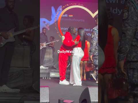 Daddy Lumba Nearly Kissed Serwaa Amihere On Stage After Loving Performance Shorts Daddy Lumba Nearly Kissed Serwaa Amihere On Stage After Loving Performance Shorts