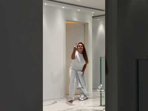 رجل اجنبي يعمل اب زوجته مقلب شو رد فعله تموتك ضحك ونبي عائله ومقالب رجل اجنبي يعمل اب زوجته مقلب شو رد فعله تموتك ضحك ونبي عائله ومقالب