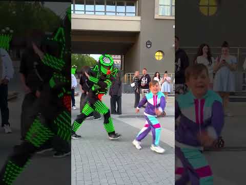 TEACHING SHUFFLE LITTLE BOY DANCING ASTRONOMIA TUZELITY NEON MODE