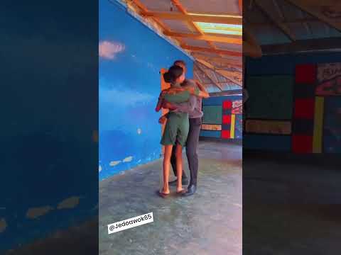 شاهد اغنية سودانية قالو المطرة من رشتة والصبجة من مشيتها Sudan Africa سودانيز Shorts