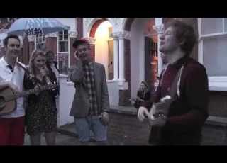  Ed Sheeran Street Performance