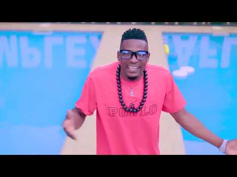 Tonton Le Show Ne Touche Pas A Mes Lolos Tonton Le Show Ne Touche Pas A Mes Lolos